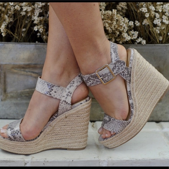 🛍 BUY 1 GET 1 1/2 OFF 🛍 SUMMER CLEARANCE SALE - Picture 3 of 3